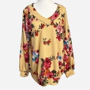 Honeyme‎ Cream Floral Long Sleeve Top NWT